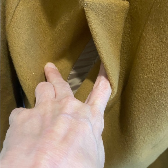 Talbots Virgin Wool Caramel Tan Winter Trench Coat Size 6 Button Front, Pockets - Picture 5 of 15